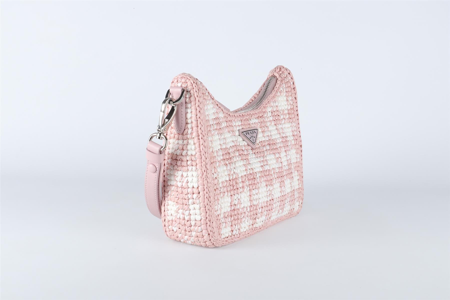 PRADA PINK RE-EDITION 2000 SMALL RAFFIA SHOULDER BAG