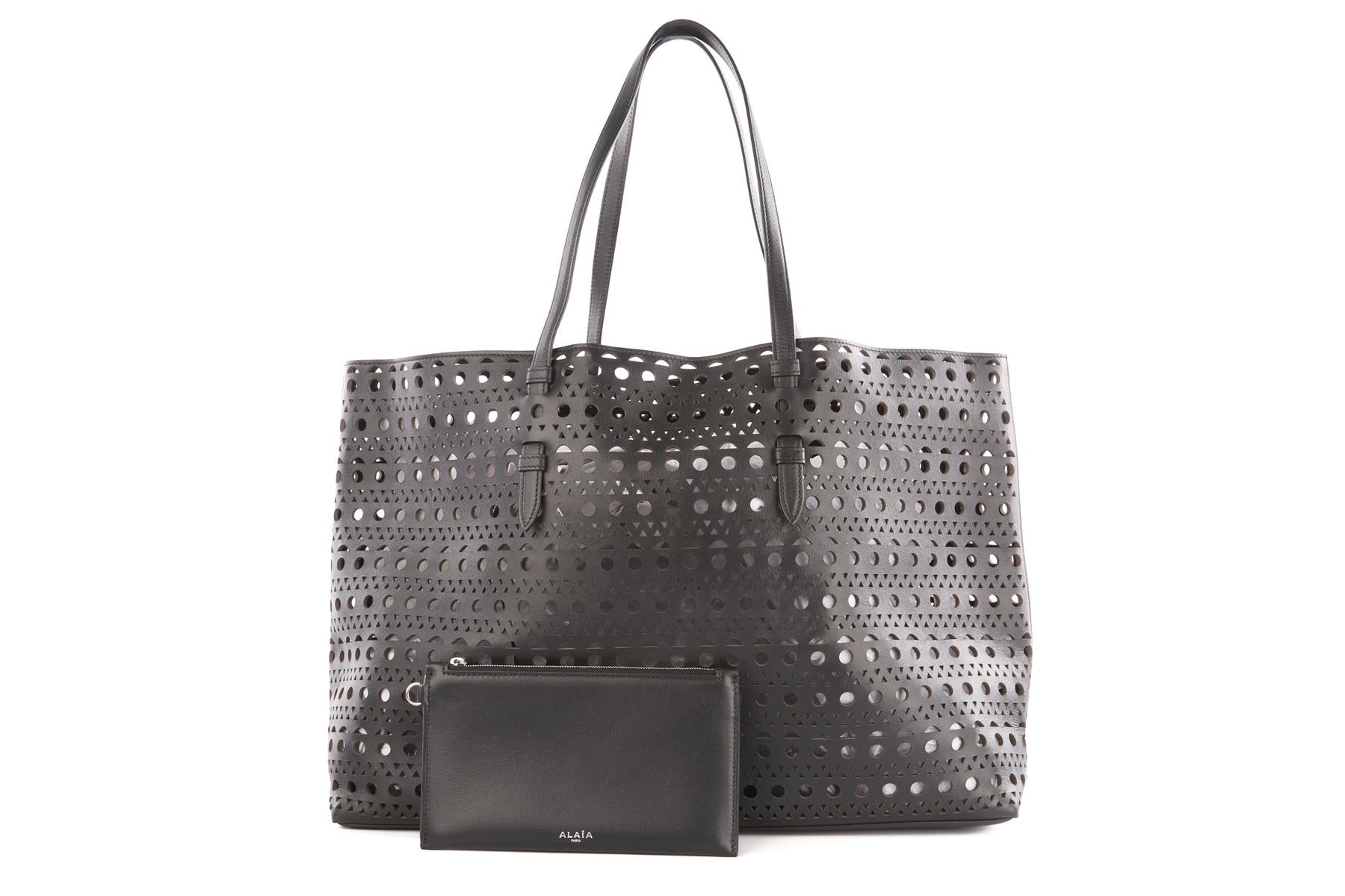 ALAÏA BLACK LE MINA 44 VIENNE LEATHER SHOULDER BAG