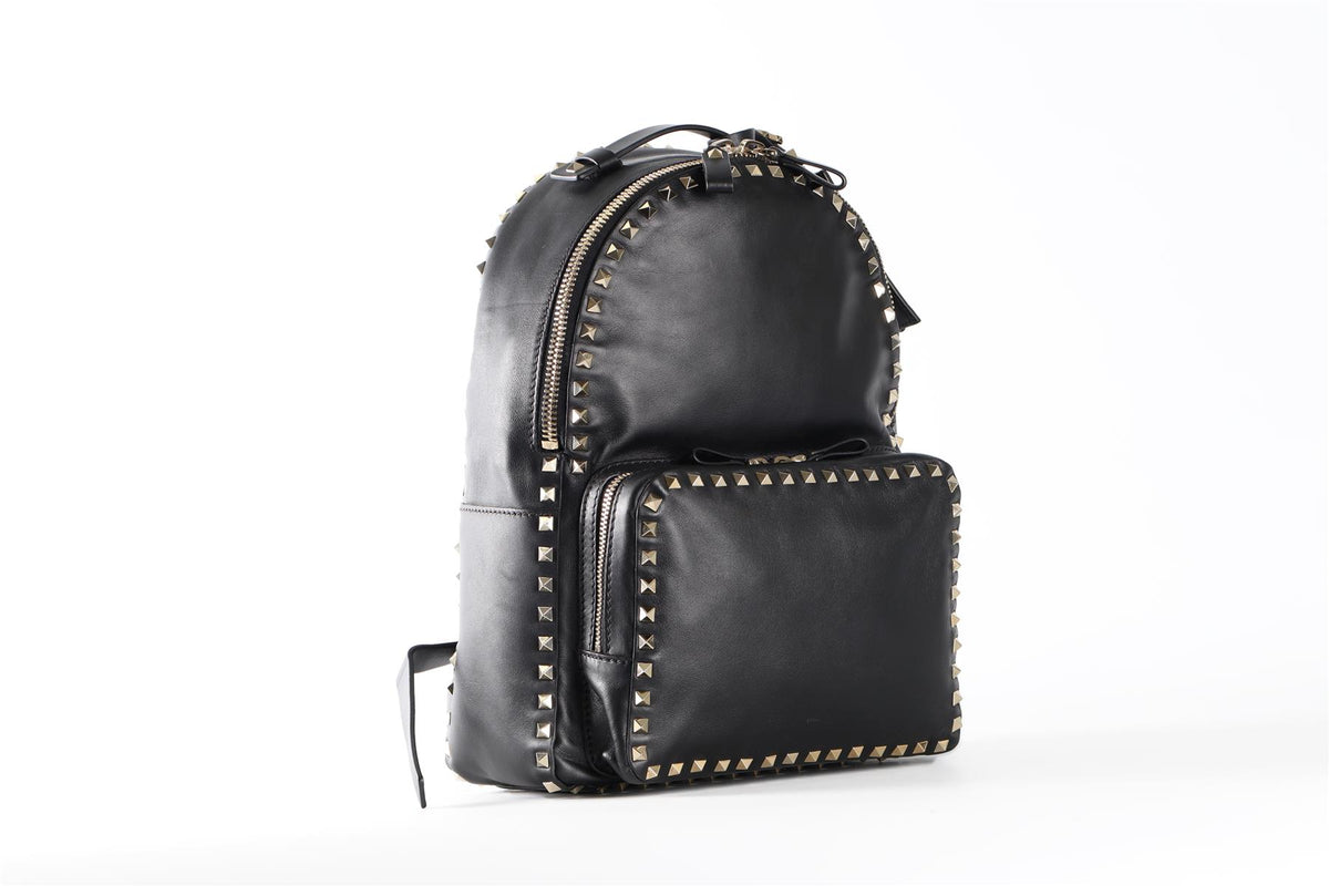 VALENTINO GARAVANI BLACK ROCKSTUD MEDIUM LEATHER BACKPACK