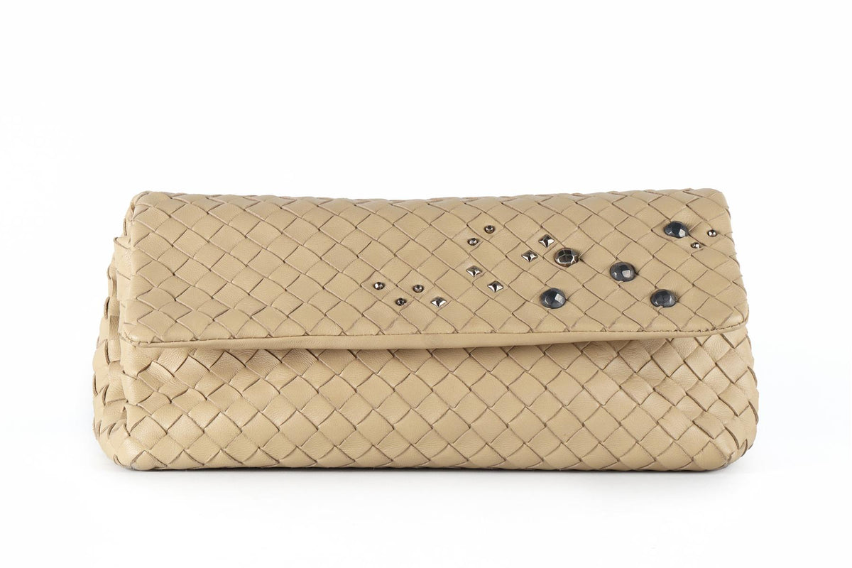 BOTTEGA VENETA BEIGE INTRECCIATO LEATHER CLUTCH
