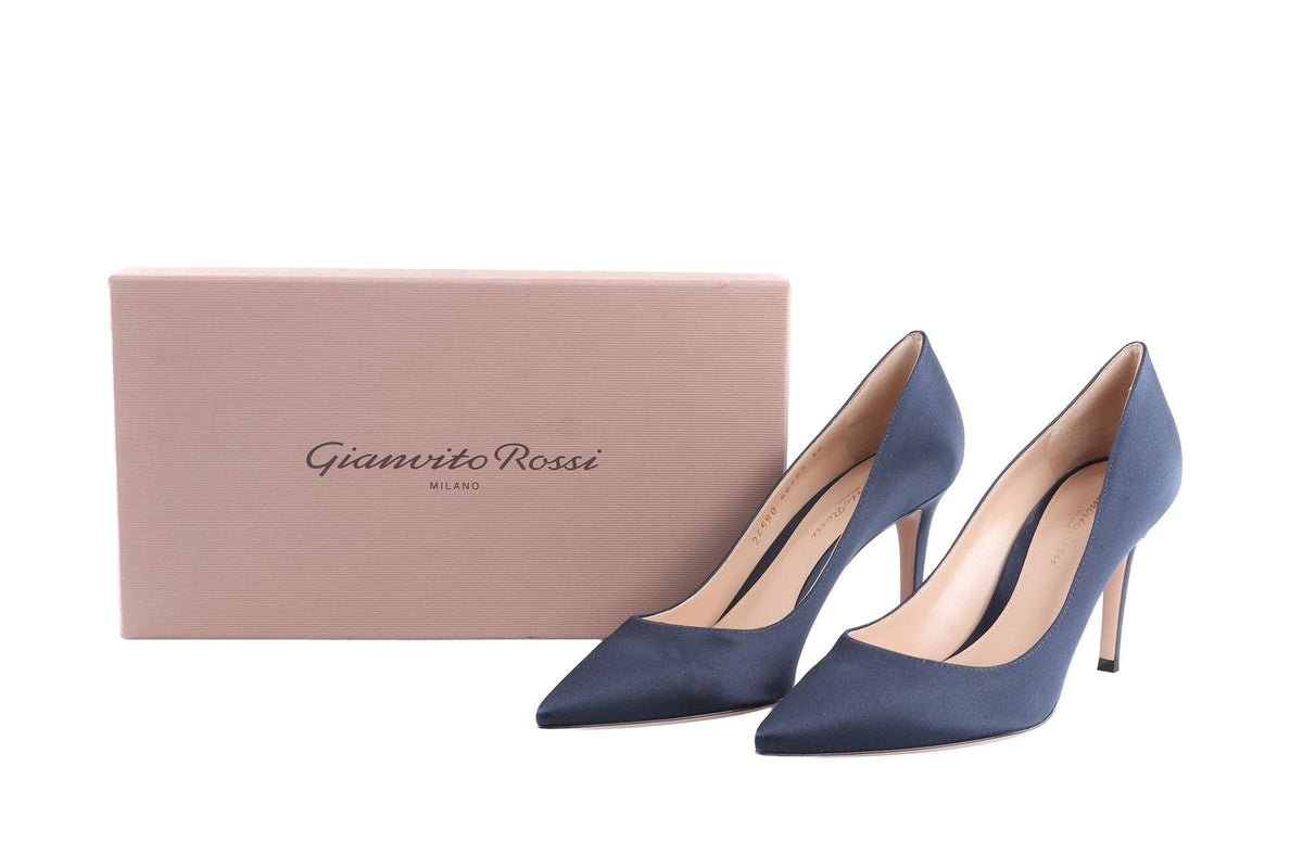 GIANVITO ROSSI NAVY SATIN PUMPS EU 38 UK 5 US 8