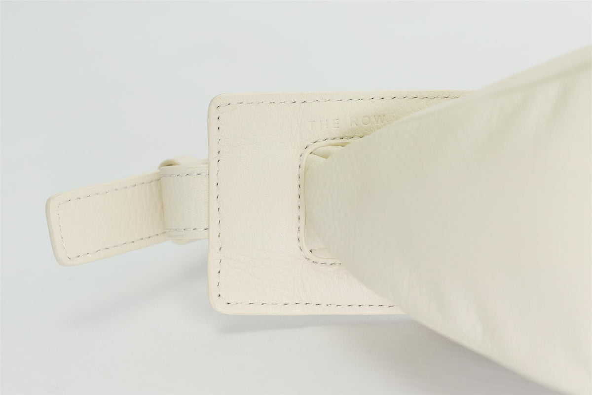 THE ROW WHITE SLOUCHY BANANA SMALL LEATHER SHOULDER BAG