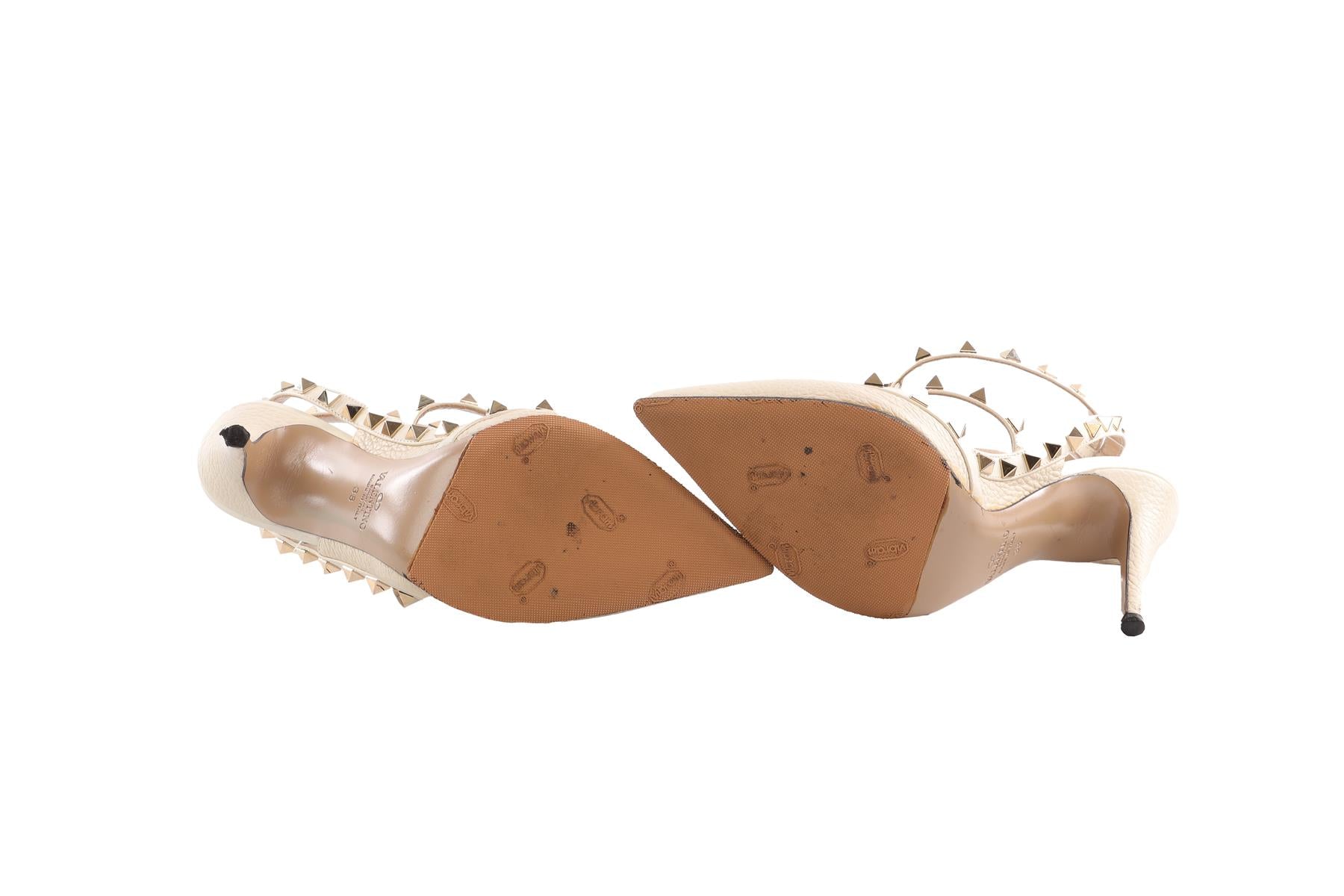 VALENTINO GARAVANI IVORY ROCKSTUD LEATHER PUMPS EU 38