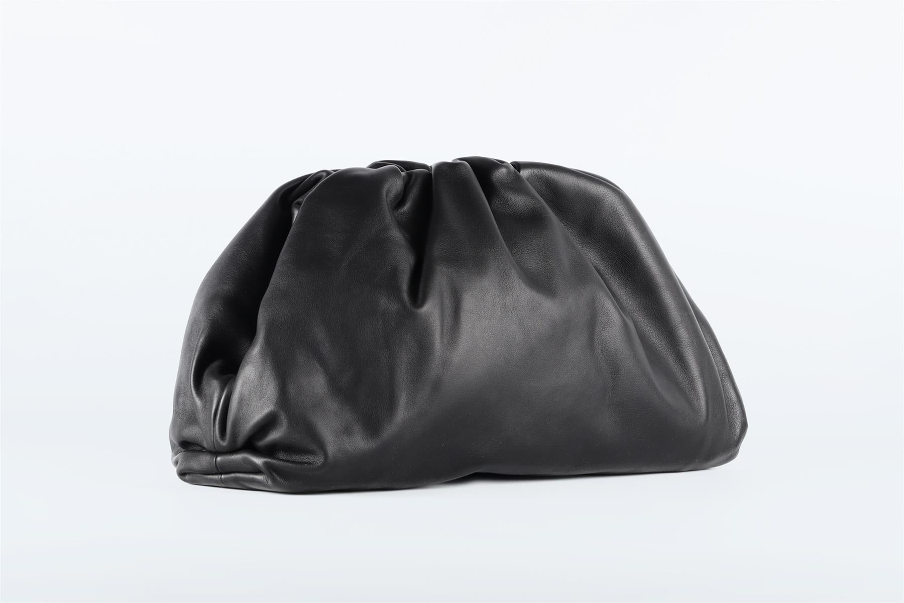 BOTTEGA VENETA BLACK THE POUCH LARGE LEATHER CLUTCH