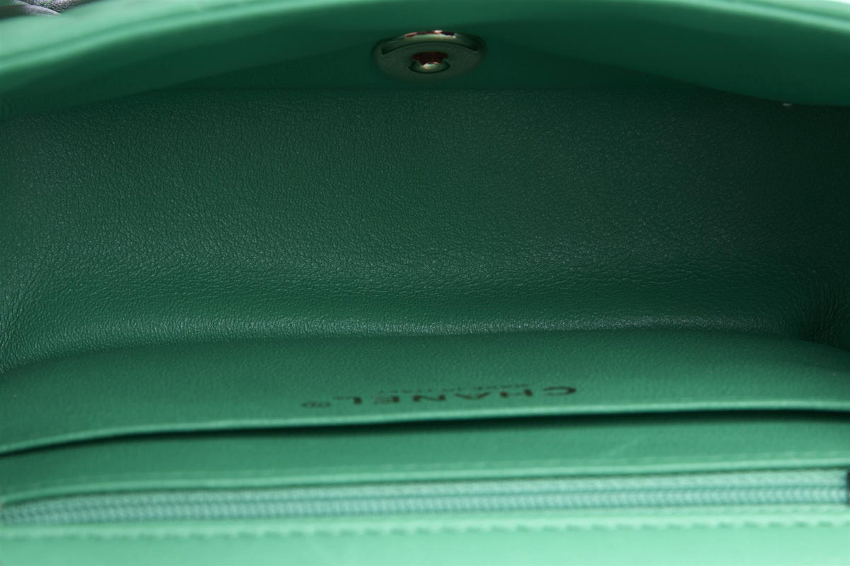 CHANEL GREEN 2019 CLASSIC SQUARE MINI QUILTED LEATHER SHOULDER BAG