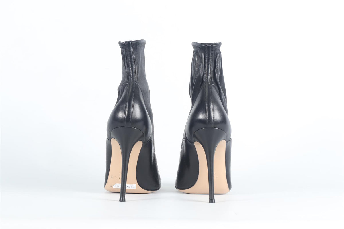 GIANVITO ROSSI LEATHER ANKLE BOOTS EU 39 UK 6 US 9