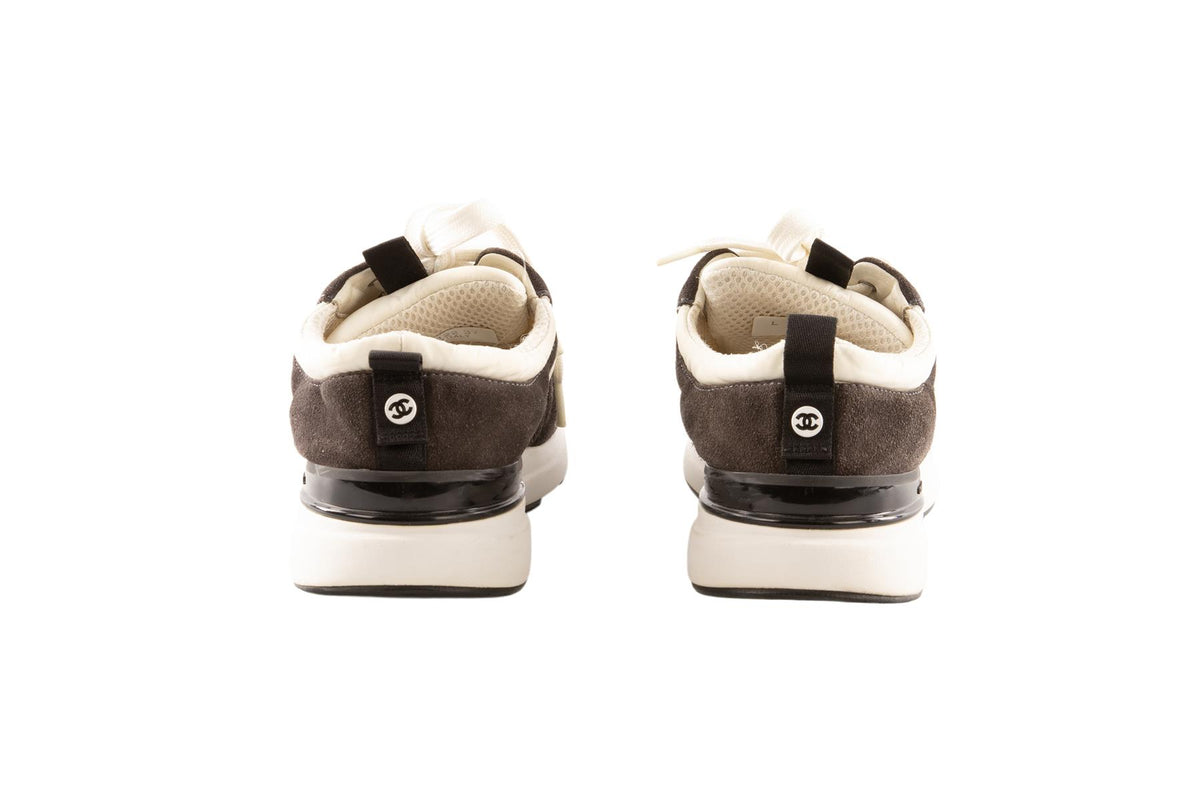 CHANEL GREY 2021 CC SUEDE SNEAKERS EU 37