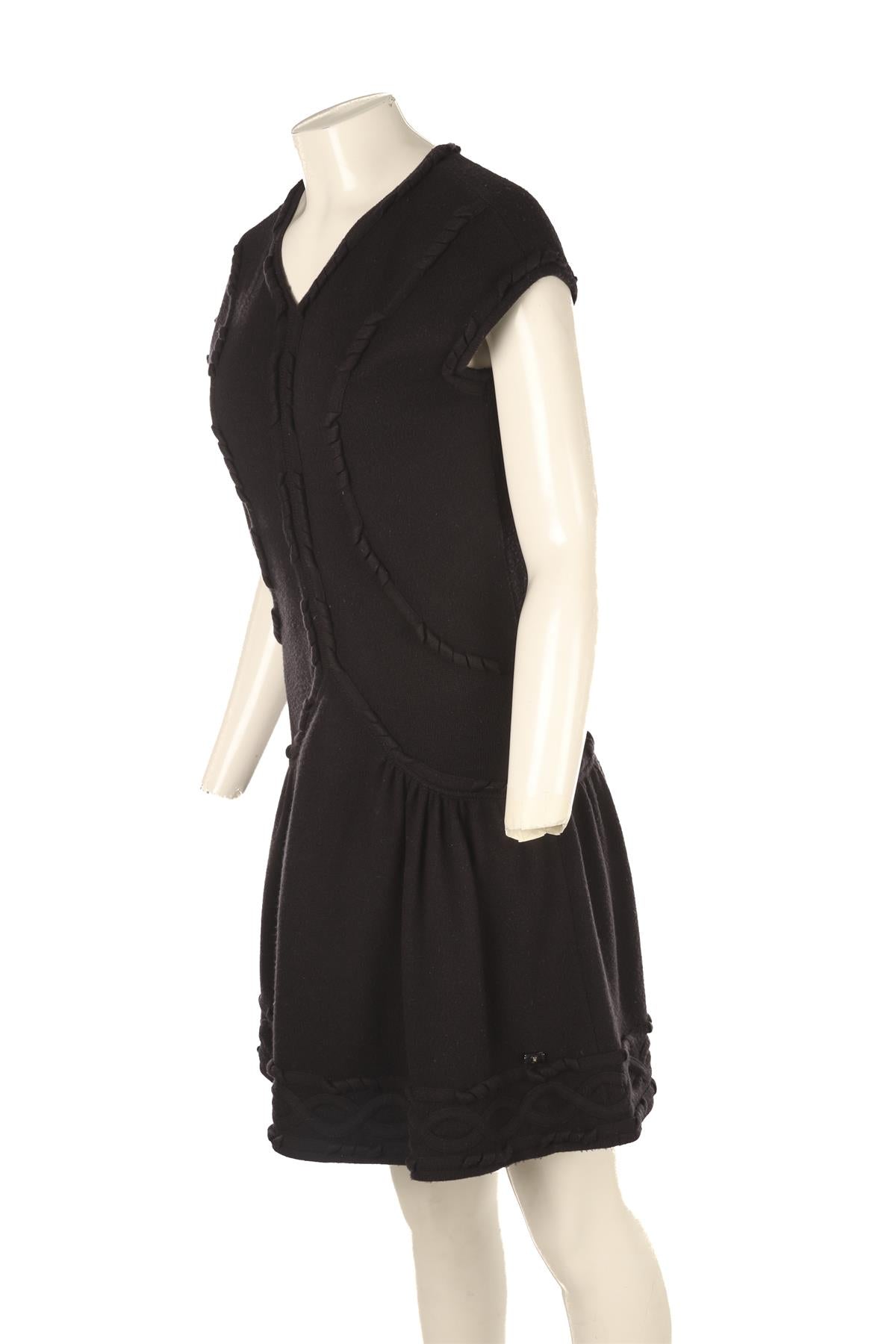 CHANEL BLACK 2011 WOOL DRESS FR 38 UK 10