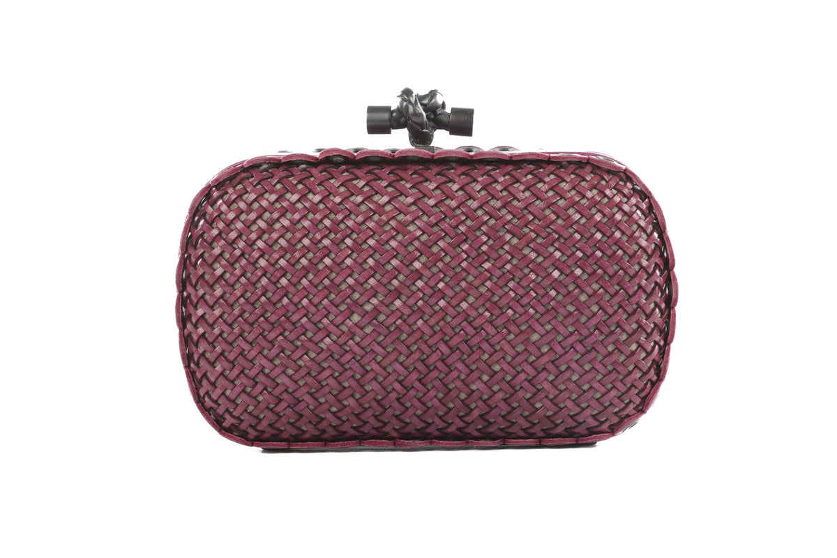 BOTTEGA VENETA PINK KNOT LEATHER CLUTCH