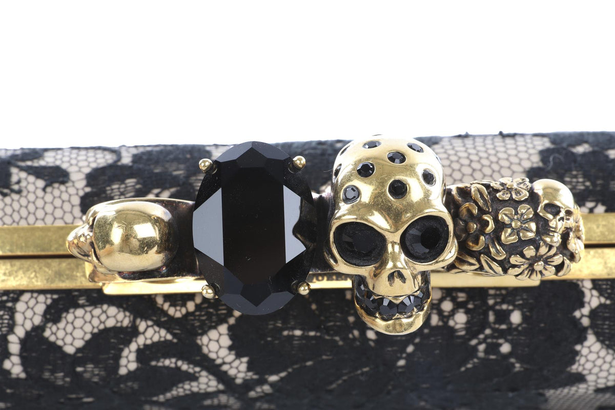 ALEXANDER MCQUEEN BLACK KNUCKLE LACE CLUTCH