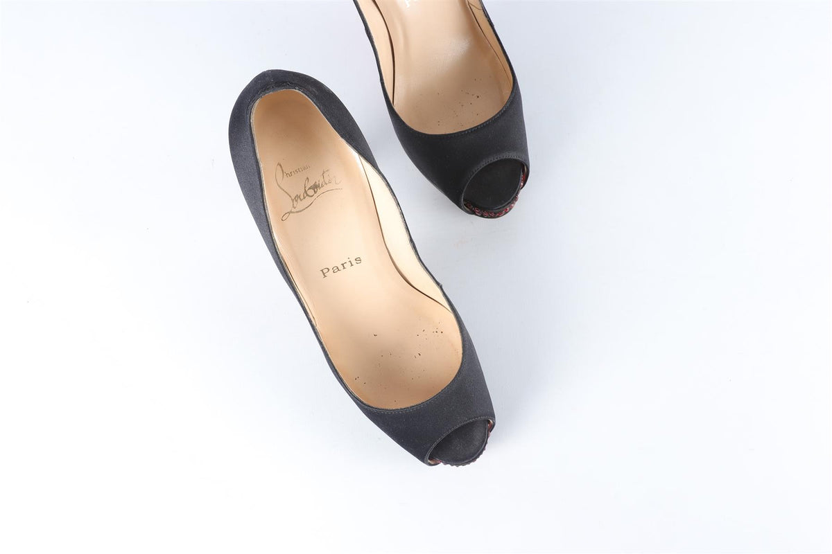 CHRISTAIN LOUBOUTIN BLACK SATIN PUMPS EU 38.5 UK 5.5 US 8.5