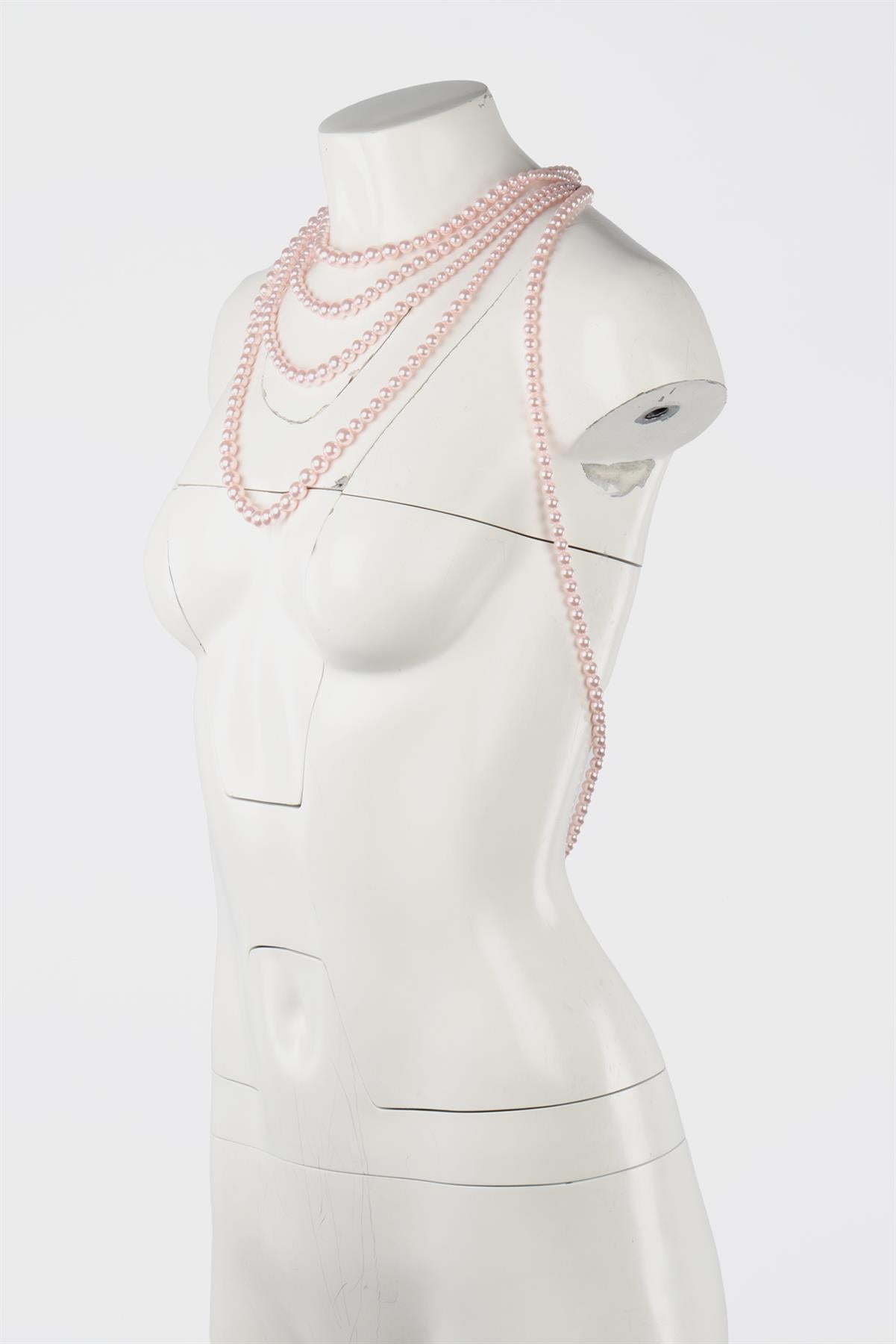 CHANEL PINK 2015 CC PEARL BODY NECKLACE