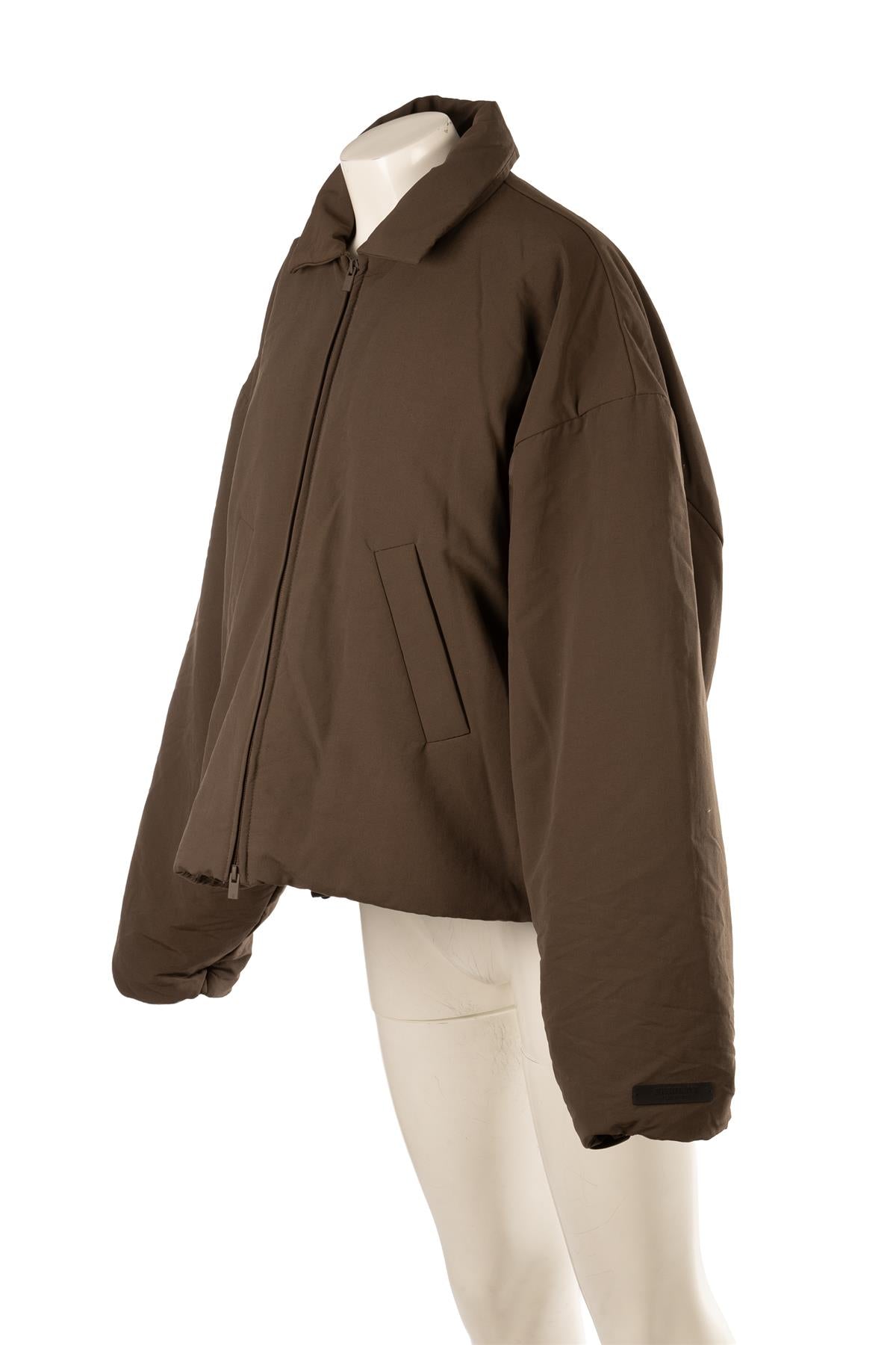 FEAR OF GOD ESSENTIALS BROWN SHELL JACKET SMALL