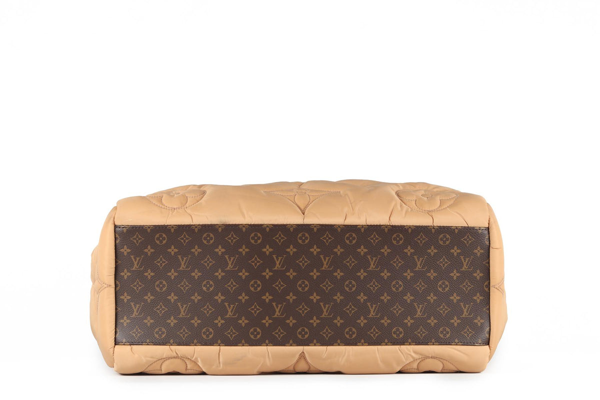 LOUIS VUITTON TAN 2021 ONTHEGO GM MONOGRAM NYLON TOTE BAG