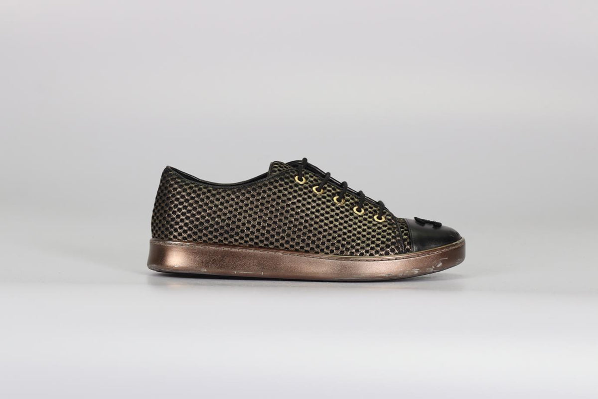 CHANEL 2017 MESH AND LEATHER SNEAKERS EU 38 UK 5 US 8