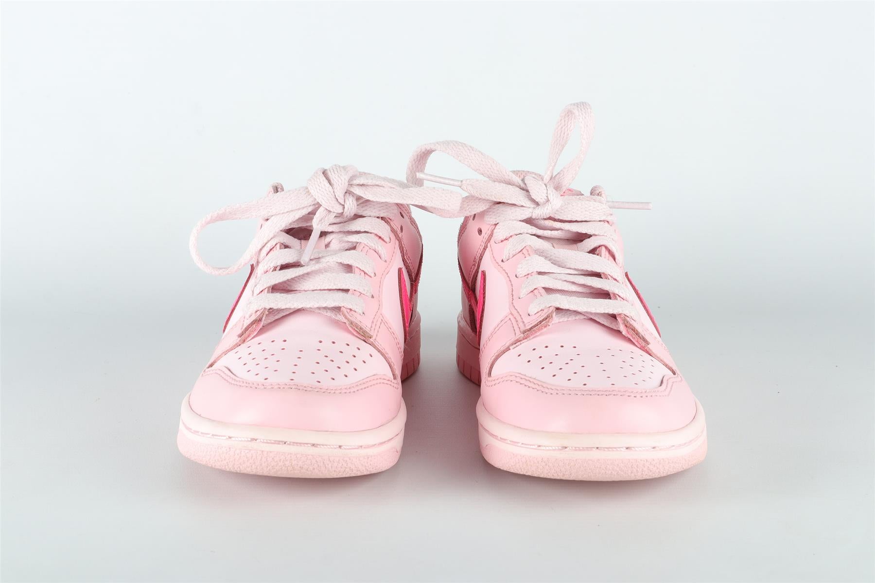 NIKE PINK KIDS GIRLS SNEAKERS EU 35.5 UK 3 US 3.5Y