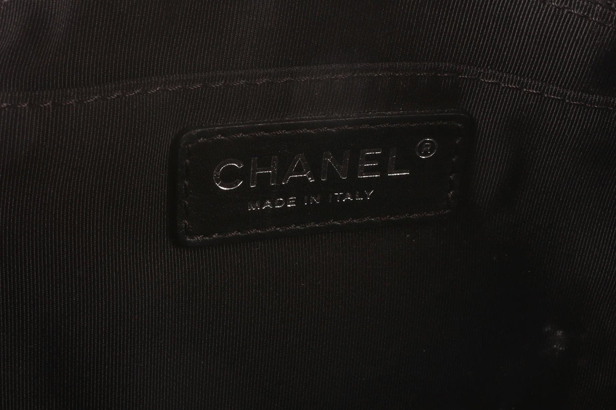 CHANEL BLACK 2016-2017 CASUAL ROCK QUILTED LEATHER BELT BAG