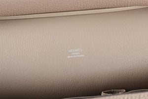 HERMÈS TAUPE 2012 JYPSIERE 28CM TOGO LEATHER CROSSBODY BAG IN ETOUPE