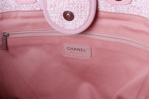 CHANEL PINK 2017-2018 DEAUVILLE MEDIUM FABRIC TOTE BAG