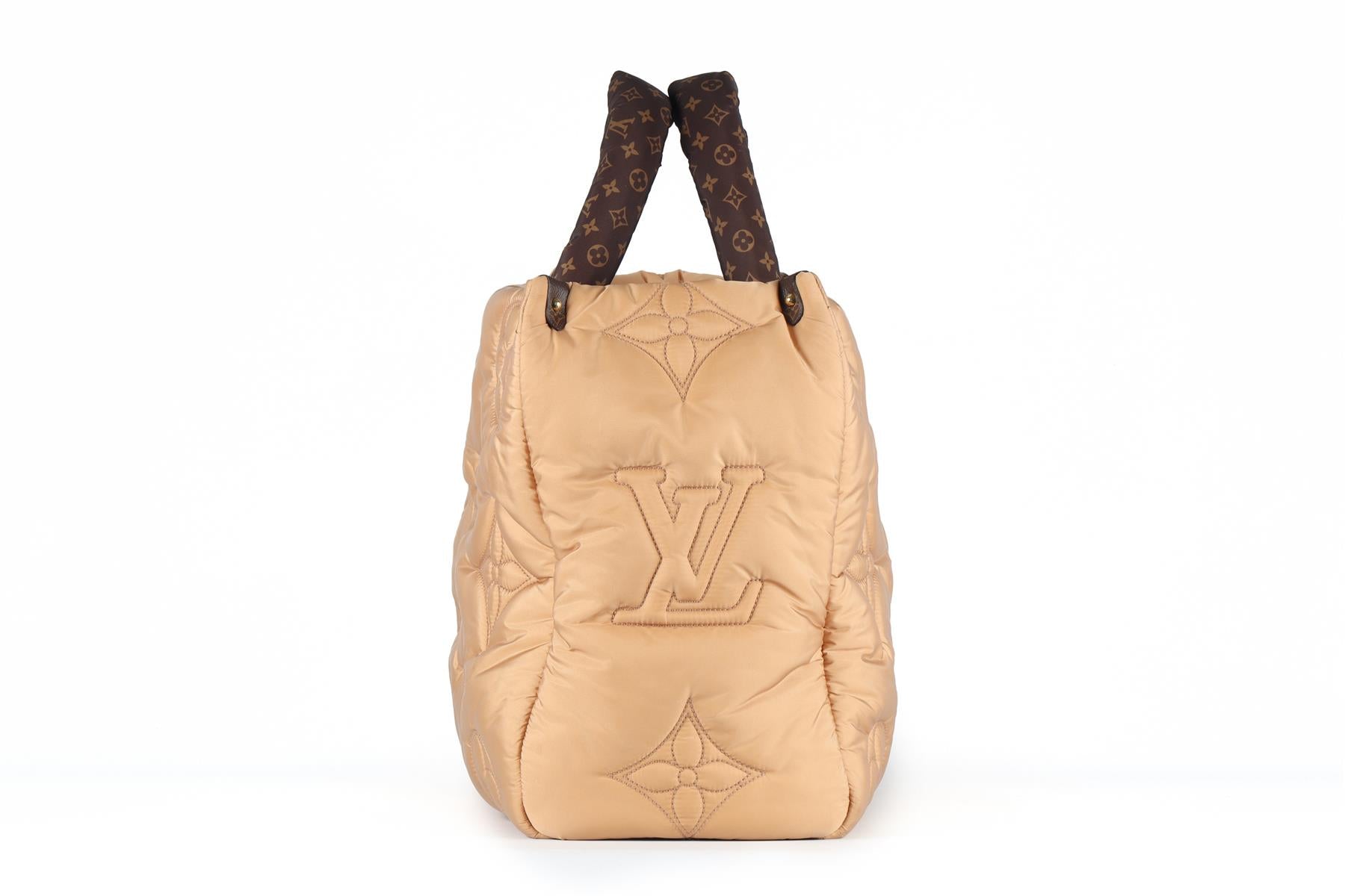 louis vuitton baby stroller price LOUIS VUITTON TAN 2021 ONTHEGO GM MONOGRAM NYLON TOTE BAG