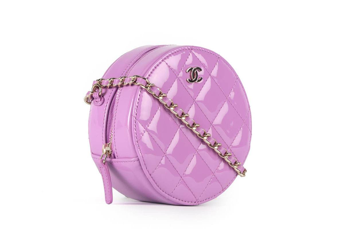 CHANEL PURPLE 2019 ROUND QUILTED PATENT LEATHER SHOULDER BAG