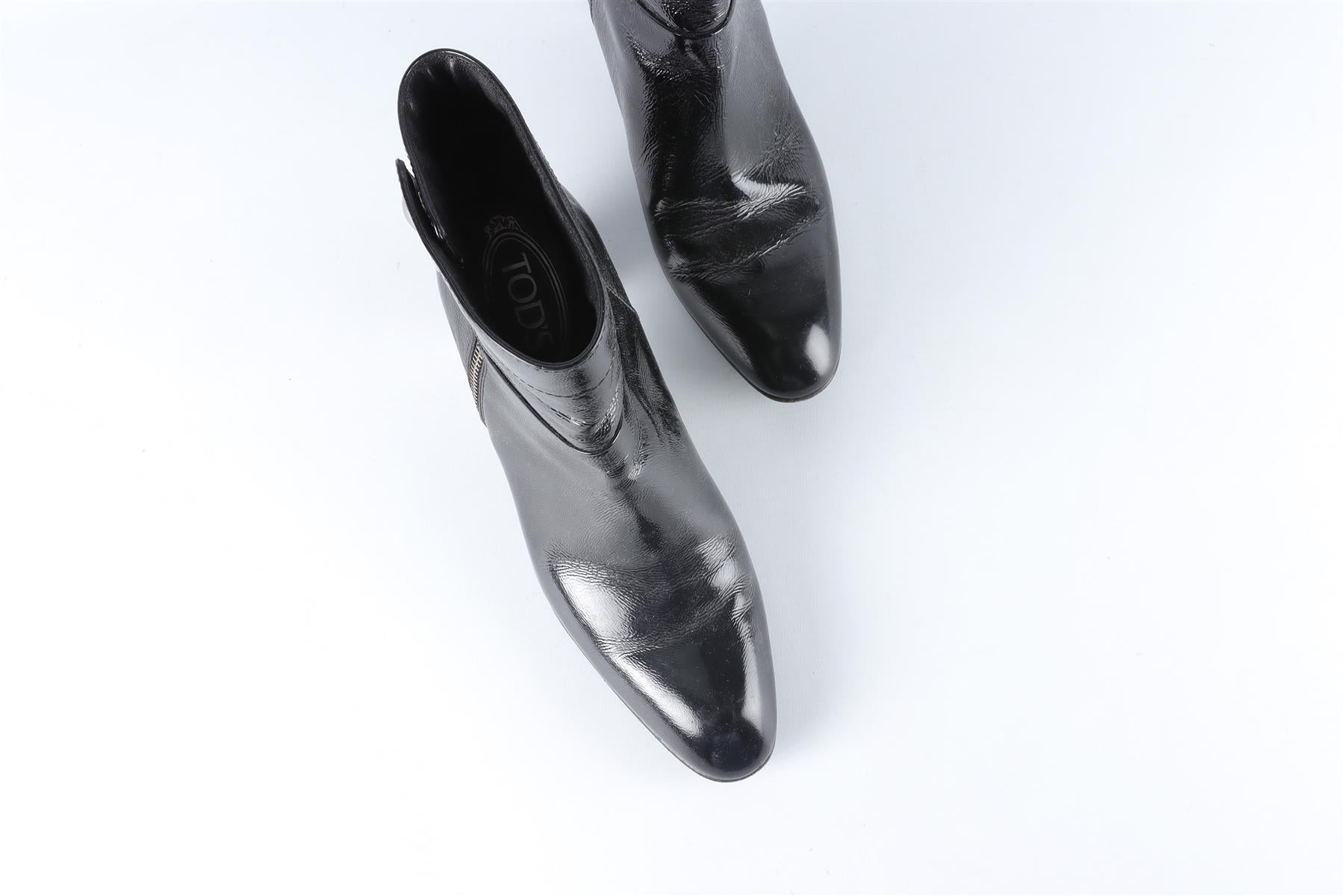 TOD'S BLACK PATENT LEATHER ANKLE BOOTS EU 38.5 UK 5.5 US 8.5