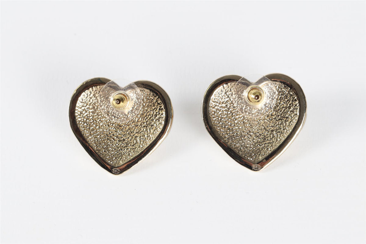 CHANEL GOLD 2022 HEART GOLD TONE EARRINGS