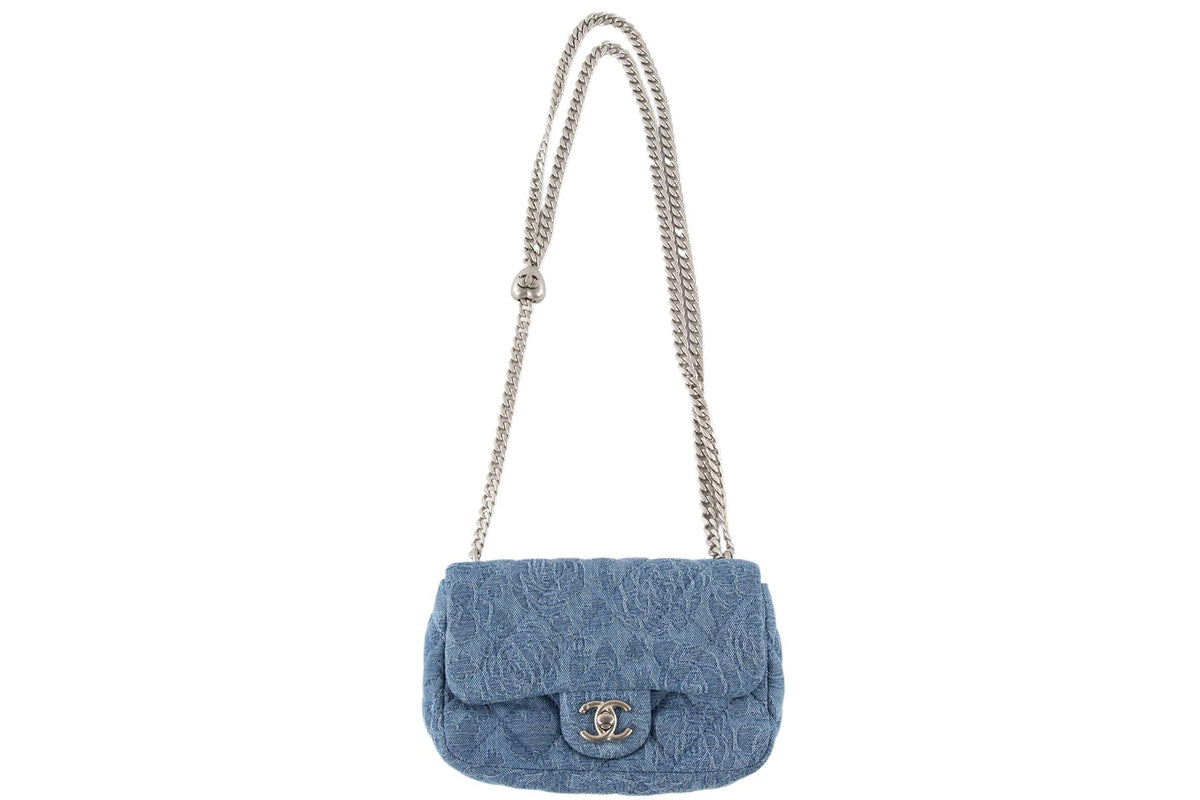 CHANEL BLUE 2023 CAMELLIA SWEETHEART FLAP SMALL QUILTED DENIM SHOULDER BAG