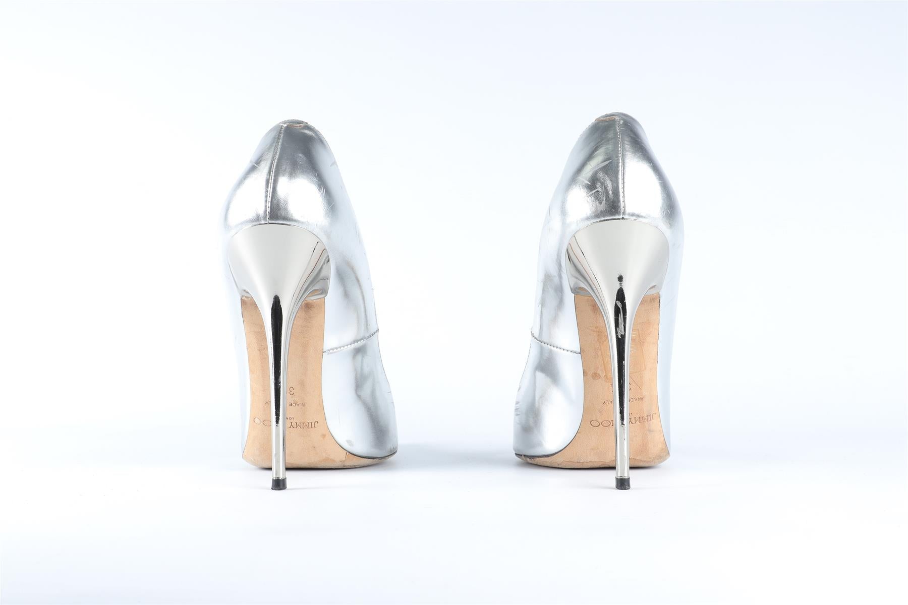 JIMMY CHOO SILVER LEATHER PUMPS EU 39.5 UK 6.5 US 9.5