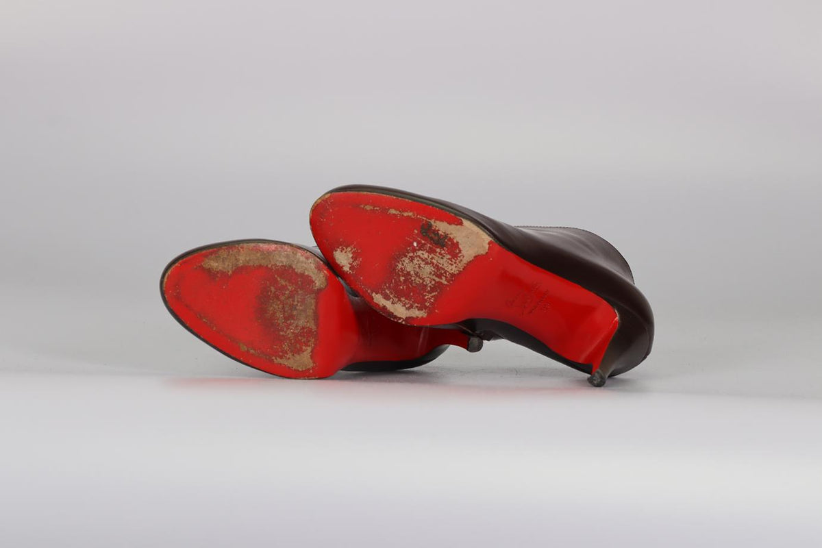 CHRISTIAN LOUBOUTIN LEATHER ANKLE BOOTS EU 39 UK 6 US 9