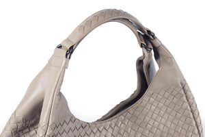 BOTTEGA VENETA GREY CAMPANA MEDIUM INTRECCIATO LEATHER SHOULDER BAG