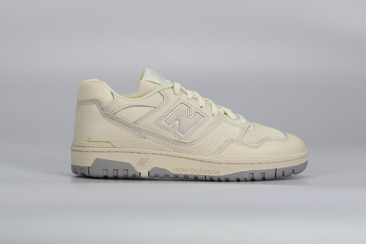 NEW BALANCE 550 LEATHER SNEAKERS EU 41.5 UK 7.5 US 8