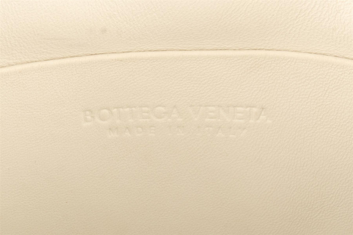 BOTTEGA VENETA WHITE CASTELLO INTRECCIATO LEATHER BUCKET BAG