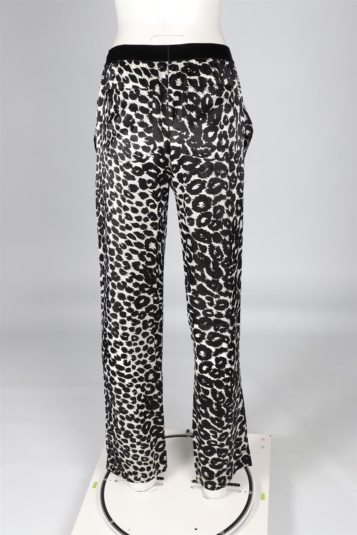 TOM FORD BLACK SILK STRAIGHT LEG PANTS SMALL