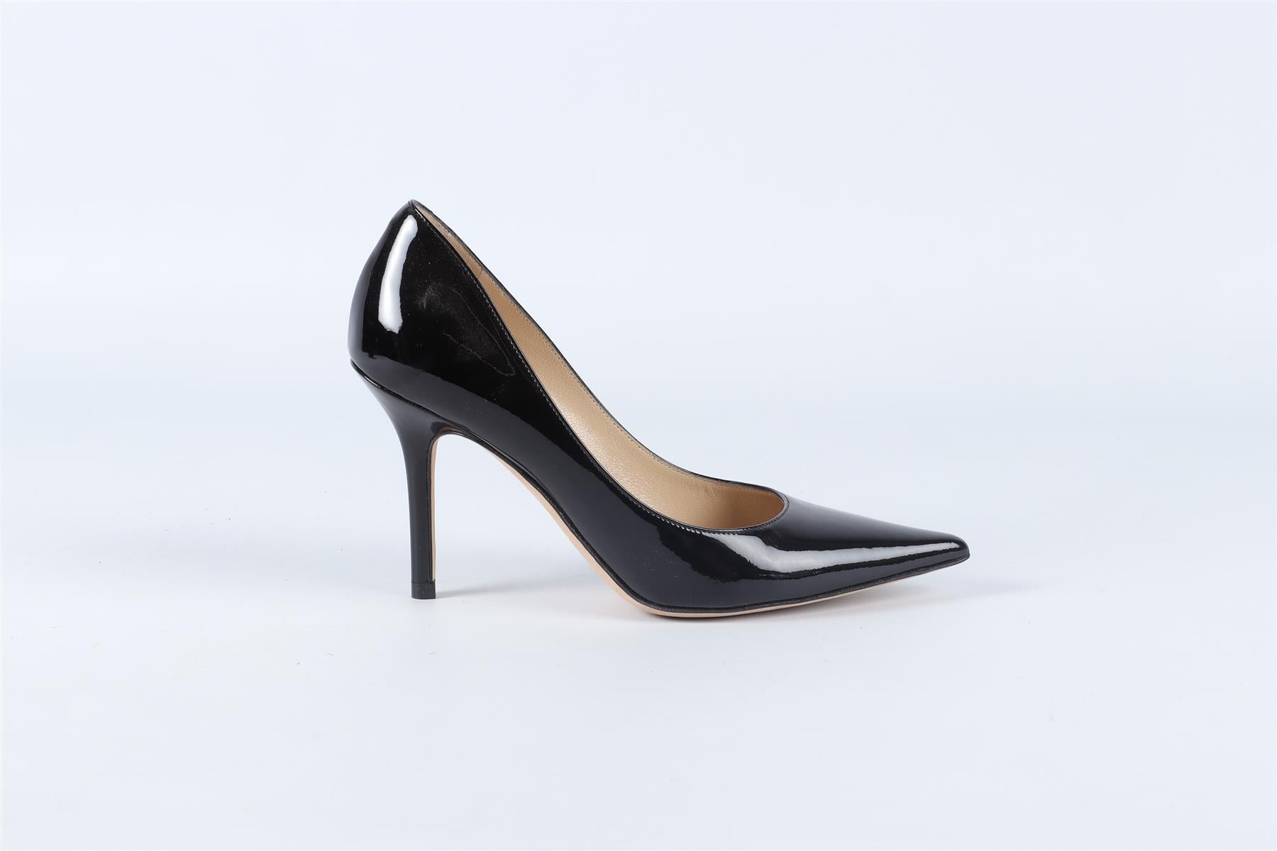 JIMMY CHOO BLACK PATENT LEATHER PUMPS EU 34 UK 1 US 4
