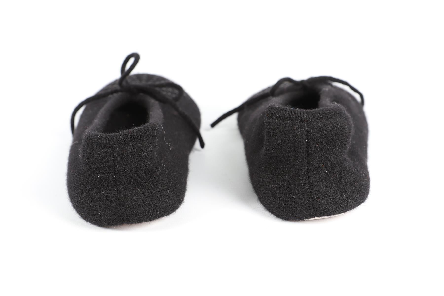 WILLIAM SHARP BLACK CASHMERE SLIPPERS