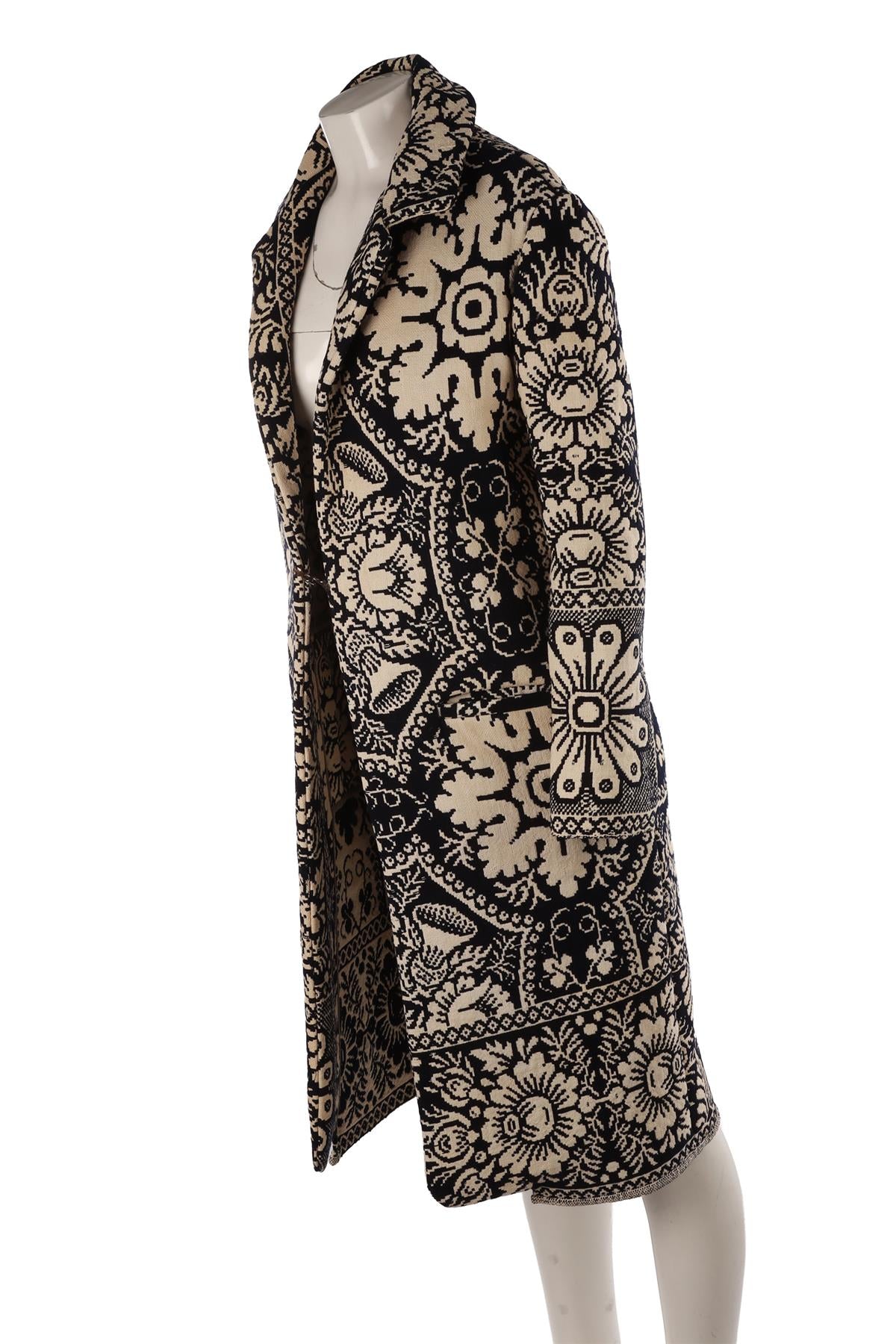 BLACK COTTON COAT