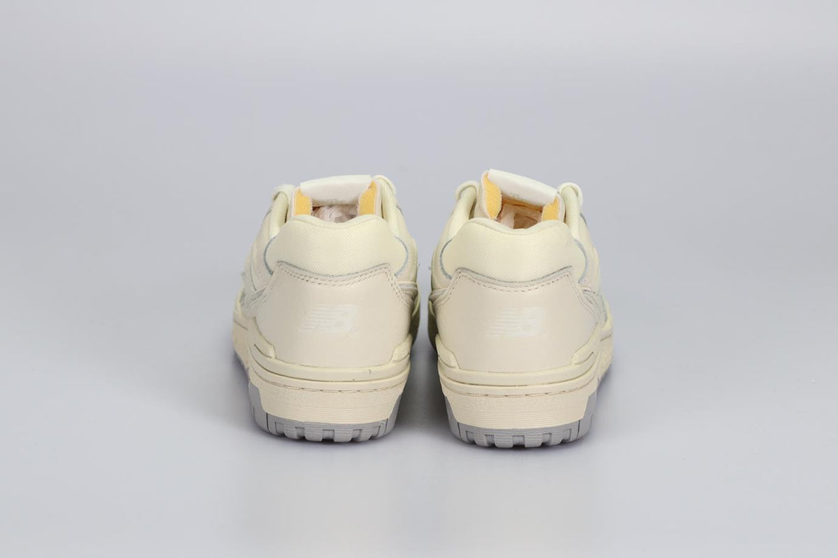 NEW BALANCE 550 LEATHER SNEAKERS EU 41.5 UK 7.5 US 8