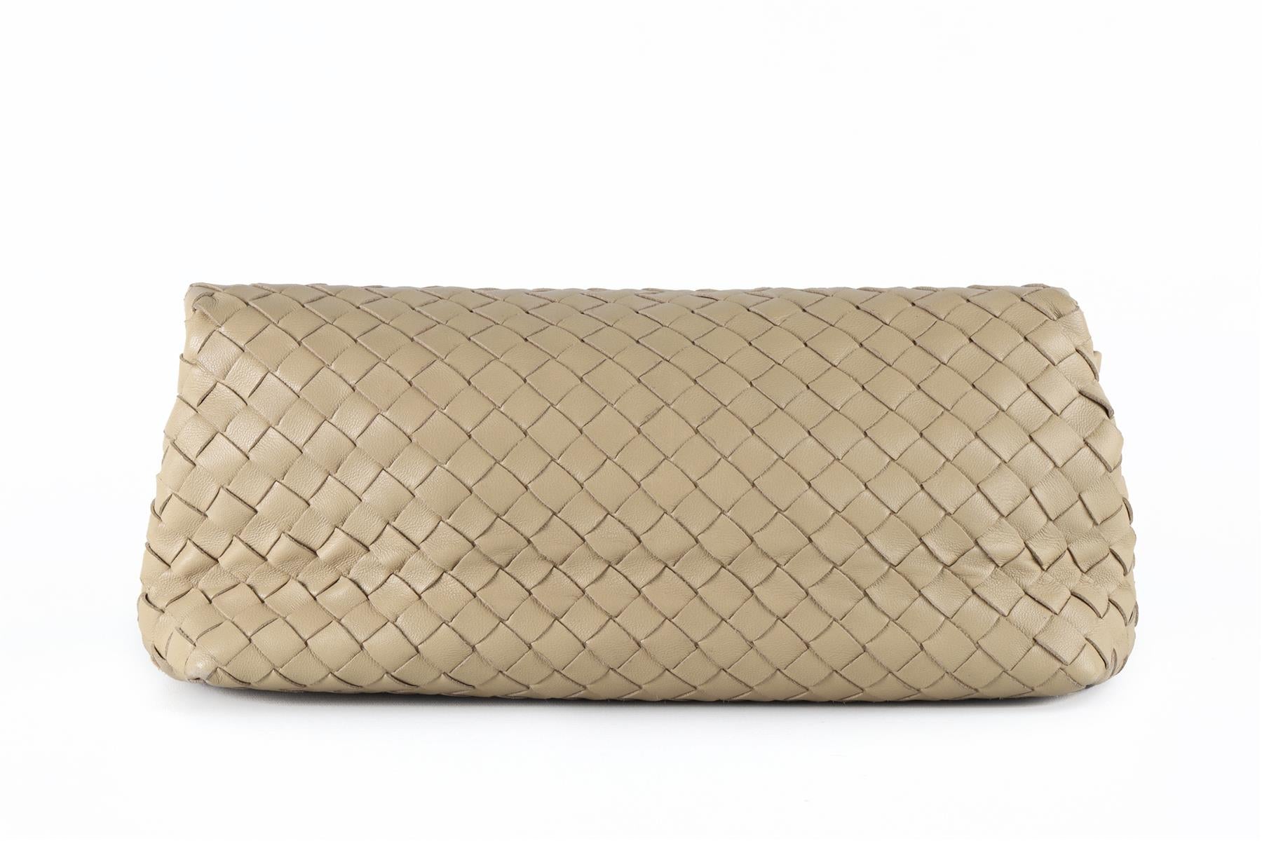 BOTTEGA VENETA BEIGE INTRECCIATO LEATHER CLUTCH