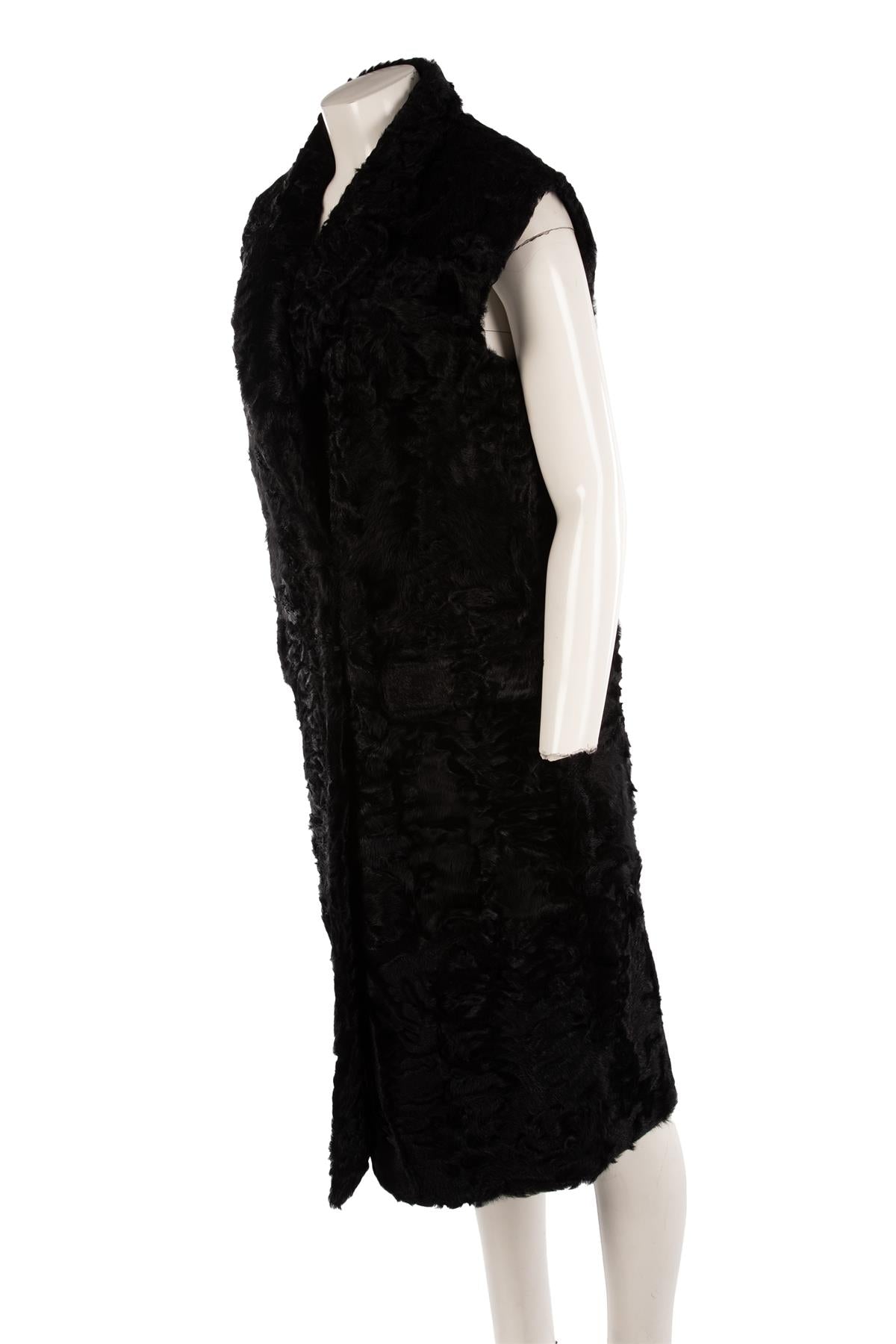 PRADA BLACK SHEARLING GILET IT 38 UK 6