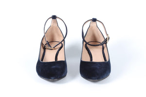 CHLOÈ NAVY VELVET PUMPS EU 39.5 UK 6.5 US 9.5