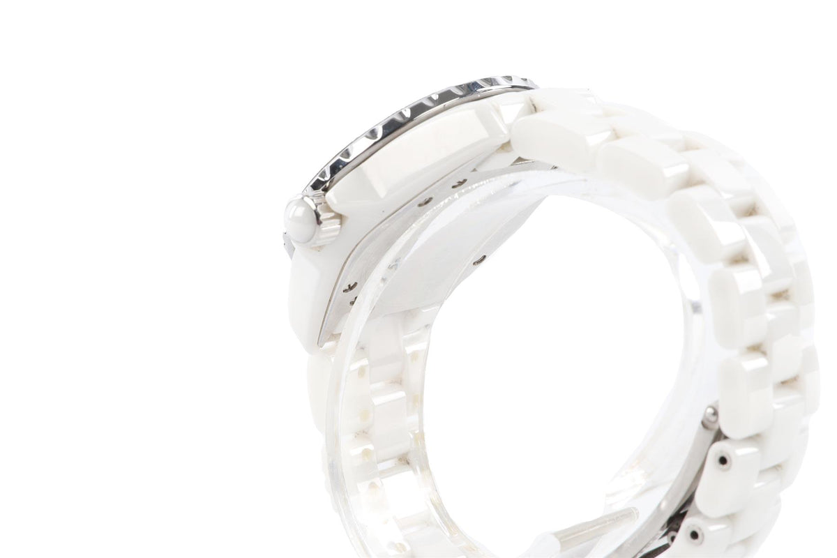 CHANEL WHITE J12 33 MM DIAMOND AND CERAMIC WRIST WATCH