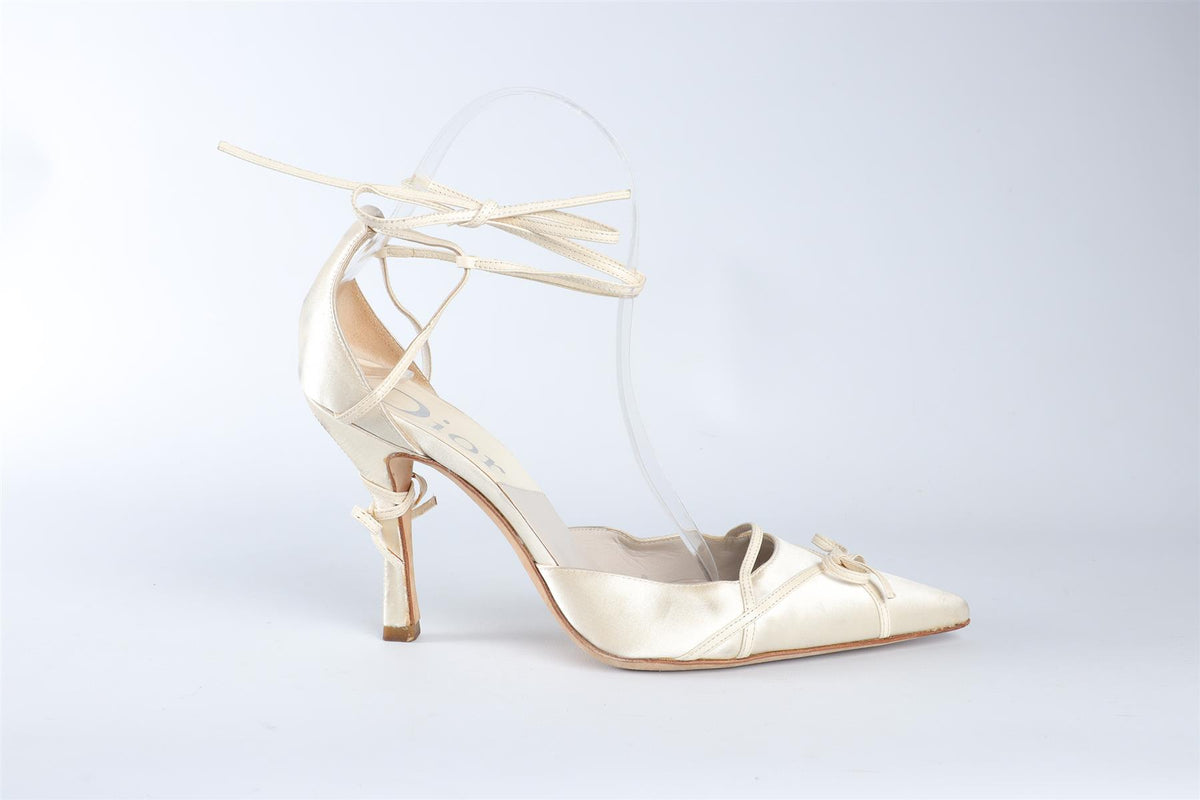 CHRISTIAN DIOR IVORY VINTAGE SATIN PUMPS EU 36.5 UK 3.5 US 6.5