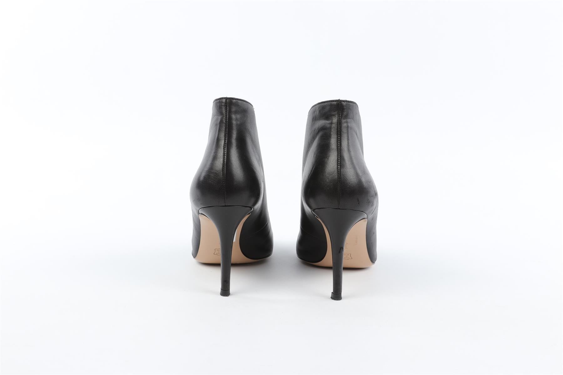 GIANVITO ROSSI BLACK LEATHER ANKLE BOOTS EU 38 UK 5 US 8