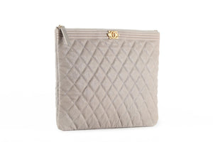 CHANEL GREY 2019 BOY O CASE MEDIUM QUILTED CAVIAR LEATHER CLUTCH