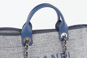 CHANEL BLUE 2018 DEAUVILLE MEDIUM FABRIC TOTE BAG