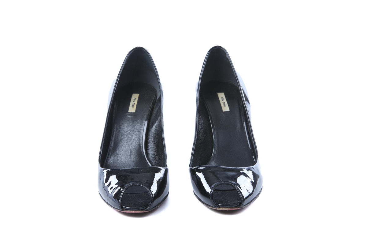 MIU MIU BLACK PATENT LEATHER PUMPS EU 36.5 UK 3.5 US 6.5