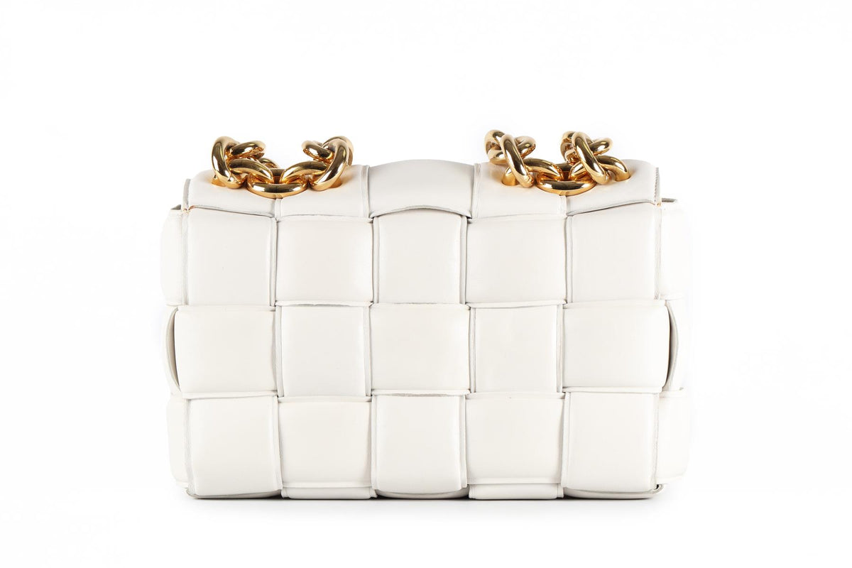 BOTTEGA VENETA WHITE THE CHAIN CASSETTE INTRECCIATO LEATHER SHOULDER BAG