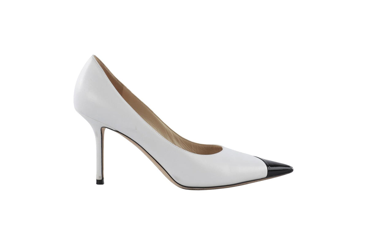 WHITE LEATHER PUMPS
