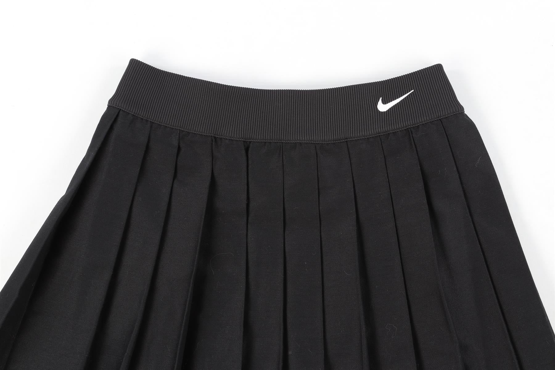 NIKE BLACK MINI SKIRT LARGE